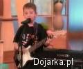 Niesamowity_6-letni_gitarzysta